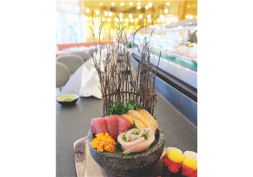 Niji Sushi Bar Restaurant - Picture